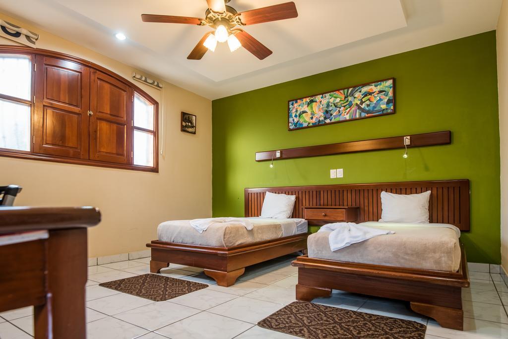 Hotel La Mar Dulce Granada Eksteriør billede